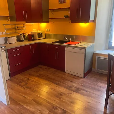 Les Faubourgs De La Cite Apartmán *